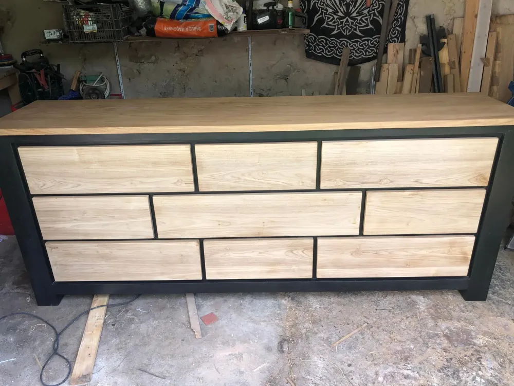 Fabrication de meubles en bois à Bon-Encontre